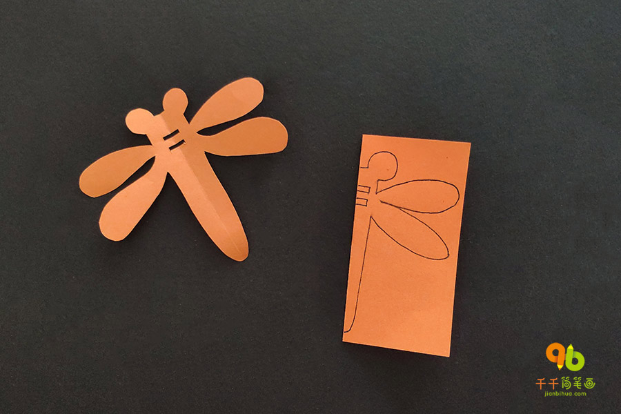 蜻蜓剪纸对称简笔画图片